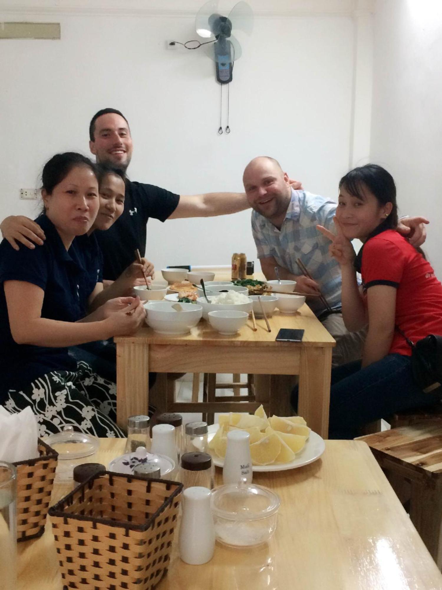 Thuc At 3Am - Hanoi Lotus Zewnętrze zdjęcie